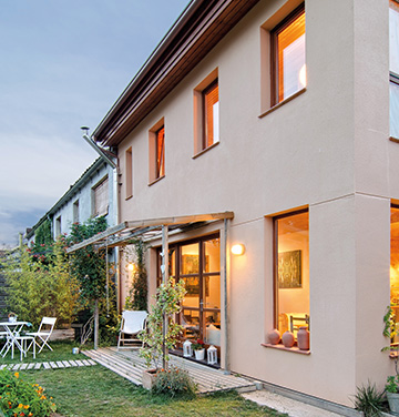 fachada-vivienda-biopasiva-begues