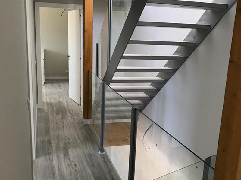 escalera-vivienda-consumo-casi-nulo